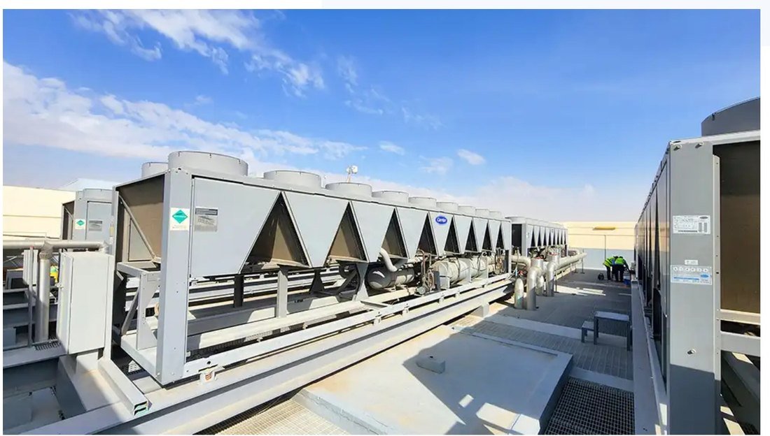 Rooftop air-cooled chiller replacement, Oʻahu